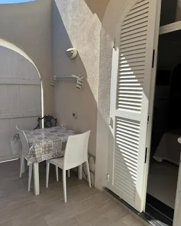 Πανσιόν Fantasy House Ischia *